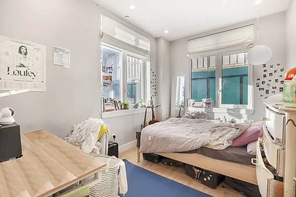 $3,200 / 2br - ☀️ Sunny & Modern 2-Bed in Prime Bushwick | NO FEE! | In-Unit Laundry! (Bushwick)63788761811457124