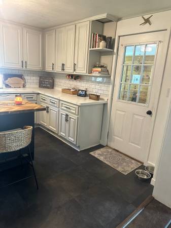 $219 / 2br - 1436ft2 - Beautiful Adams village home (Adams)63822291018881121