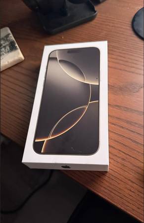 **EMPTY BOX**  Apple iPhone 16 Pro Max 256GB Natural Titanium 1