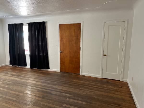 $2,000 / 2br - 960ft2 - Must be 55 or Older, 2 bed, 1bath house for rent (Ceres)63762983202561123