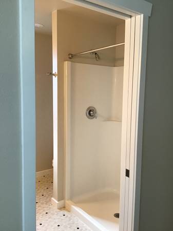 $1,995 / 3br - 1700ft2 - Beautiful 3B2.5BA 1700SQFT Duplex Garage! - close to middle school (Moscow)63980822491138124