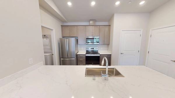 $2,275 / 2br - 1115ft2 - Live RENT-FREE Until November 1st!! *on select units (Leavenworth)63690755498115123