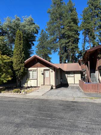 $1,950 / 2br - 950ft2 - Cottage downtown (Leavenworth)63872312650371120
