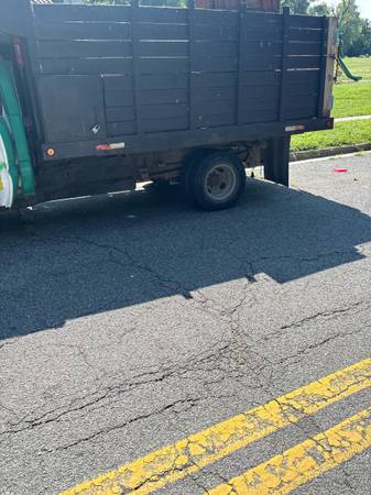 2001 3500 Dump Truck 8.1 w/ Allison Transmission - $5,750 (Hyattsville)63616290158977123