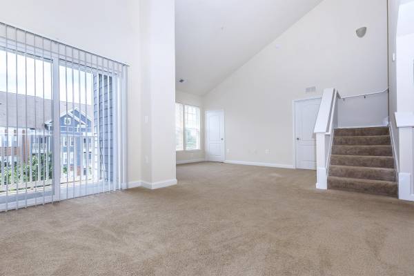 $1,881 / 1br - 913ft2 - 1bd 1ba, Vaulted Ceilings, Situated in Gaithersburg! (20120 Rothbury Lane, Gaithersburg, MD)64054764894209121