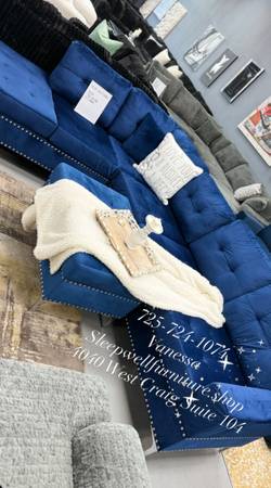 🔥 NEW SOFAS IN STOCK! 1