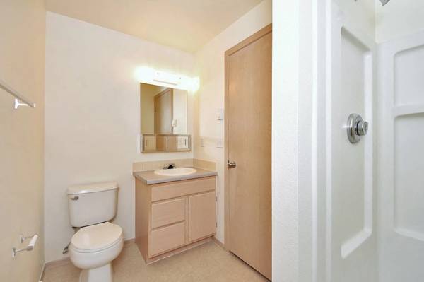 $1,846 / 3br - 1178ft2 - Don't let this fabulous 3 bed 2 bath apartment get away!! (Vancouver)63842022802305124