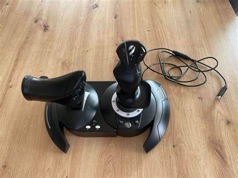 Thrustmaster T-Flight Hotas One for Xbox One and Window Joystick 1