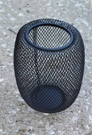 Black Metal Mesh Pen Or Pencil Holder 1