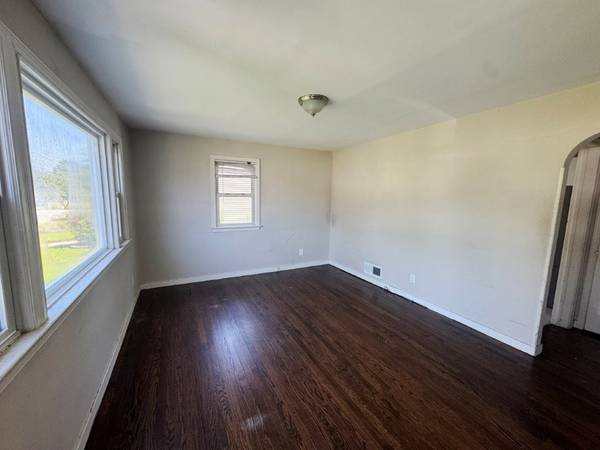 $474,900 / 3br - Cape cod close to everything63762893245825123