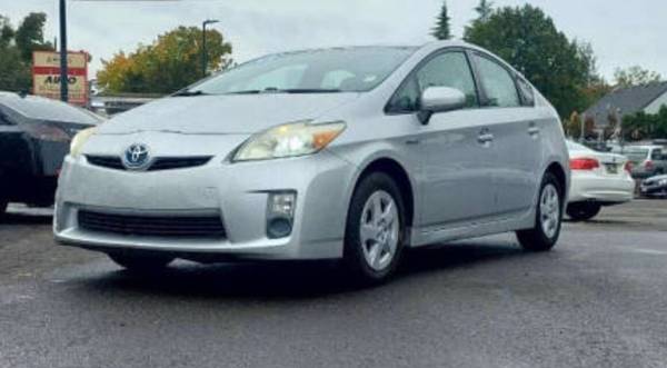 1 2010 Toyota Prius Electric IV 4dr Hatchback Hatchback 1