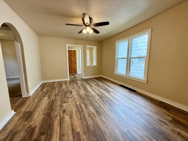 $179,900 / 4br - 1536ft2 - Beautifully Updated Interior (Clintonville)63845964412929123