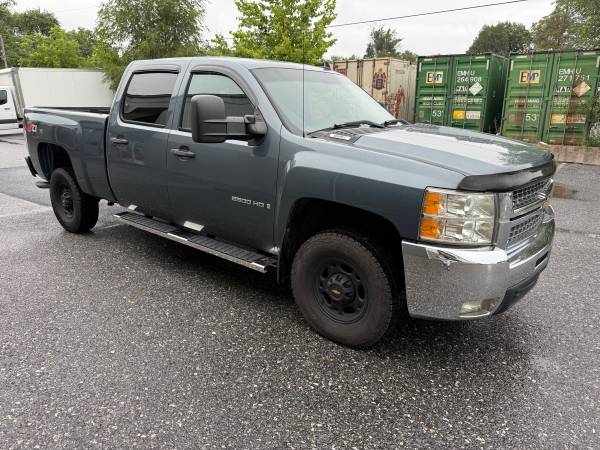 2008 Chevrolet -K2500 HD Pickup Silverado LT2 - $14,900 (Harrisburg)63477771931265122
