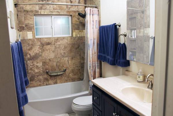 $570 / 2br - 🌊 Cozy Coastal Daydream Bedroom & Bath – $570/Month in San Diego 🏡 (𝐋 𝐒𝐭)63701664757635122