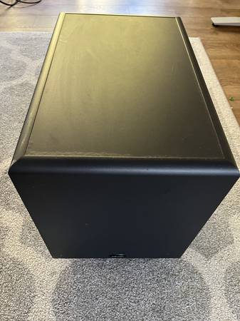 Polk Audio PSW140 powered subwoofer 1