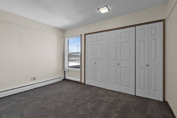 $1,250 / 2br - 800ft2 - Apartamentos Aquila Court, Disponible de Dos Dormitorios - ¡Llame Hoy! (St. Louis Park)63868699302273123