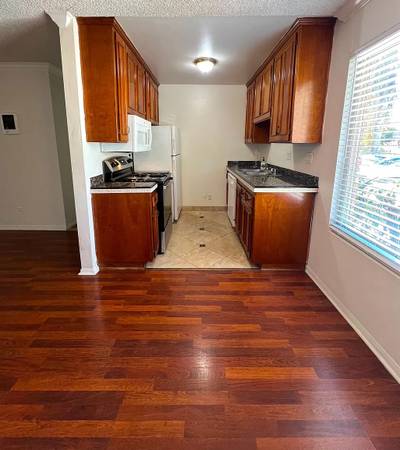 $2,895 / 2hab - 950ft2 - 3951 Albatross Street, Unidad G7 - **DOS (2) MESES GRATIS** (Mission Hills / Hillcrest)63866051593219124