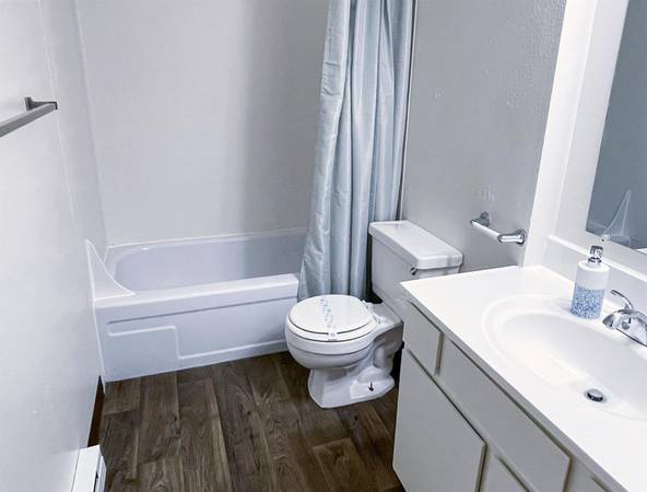 $1,365 / 2br - ¡MÁS DE 1 MES GRATIS! - Cerca del centro - Entre Portland y Gresham (Wilkes-East)63867269997187123