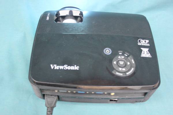 View Sonic DLP Projector - $60 (Seattle)63471237835265120