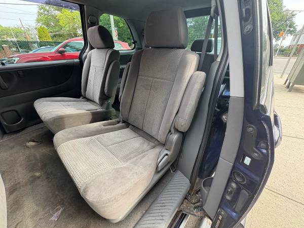 Minivan Mazda MPV LX 2007 - $1.995 (Flushing)63654721888003124