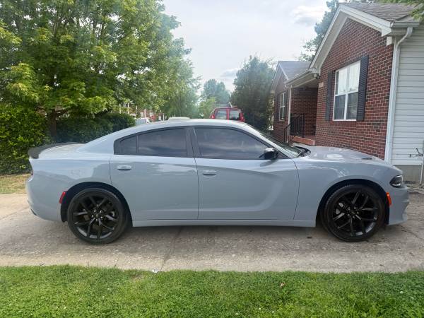 2022 Dodge Charger SXT - $16,500 (Louisville)63621785754627123