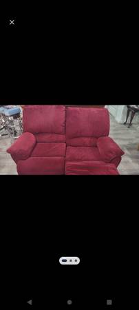 Reclining loveseat 1
