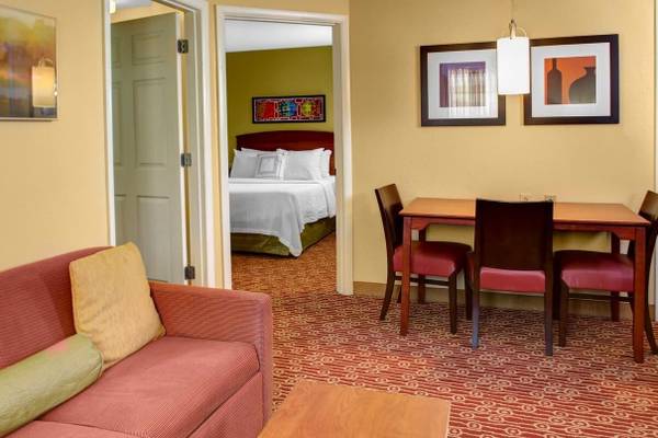 $1,099 / 1br - Must-Have Amenities at Prices You'll Love! (9369 Waterstone Blvd, Cincinnati, OH)63685944249857123