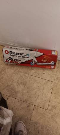 Razor Kick Scooter - $25 (Douglas)63439479194497122