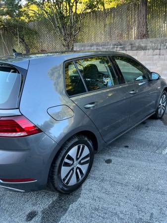 2019 Volkswagen e-Golf SE - $15,000 (Scotts Valley)63613133816705124