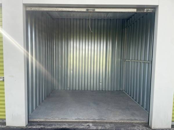 $199 FLASH SALE!!!! *$199 10x20 DRIVE UP UNITS. GREAT VALUE!!! (Fletcher)64029375511042122