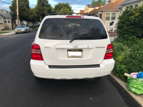 2003 TOYOTA Highlander (¡con motor reconstruido!) - $2,000 (frontera de Nassau Queens)63614369023489123