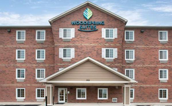 Call Now for Our Manager's Weekly Rate Specials! 1