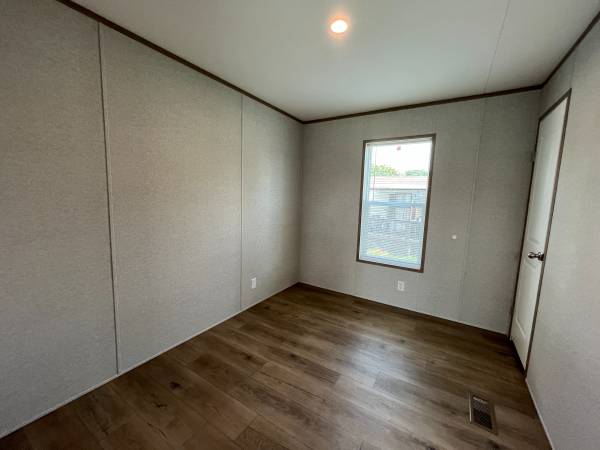 $88,995 / 3br - 1056ft2 - 2024 Built Modern Home - Easy Financing Options - Immediate Occupancy! (Sterling Heights)64018940544641124