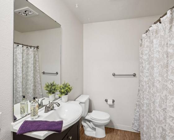 $1,495 / 2br - Gateway District Living - Pet Friendly Living - Updated (Halsey & I-84)63820707631491122