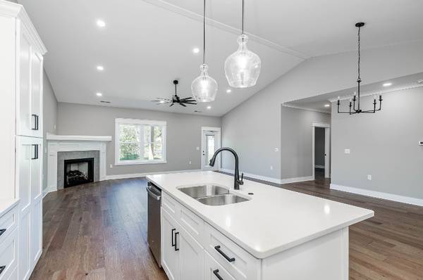 $2600.00 / 2br - 1634ft2 - 606 Bittersweet Trail63915584566531123