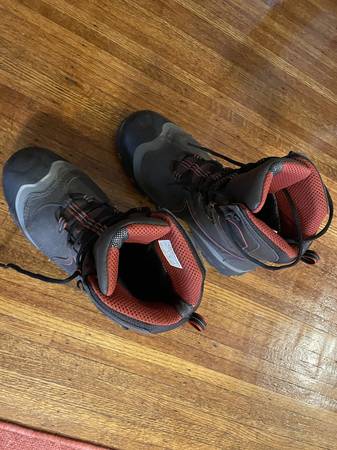 mens Boots-Columbia 1