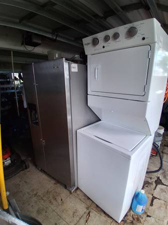 Whirlpool Stackable Washer / Dryer 1