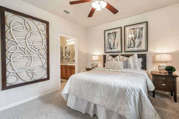 $1,395 / 2br - 1148ft2 - Beautiful 2 Bedroom! Gated Community! Come See Us! (Covington)63792145746179122