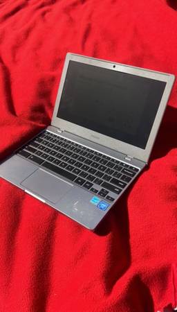 Restored Samsung Chromebook 4 11.6" HD Intel Celeron N4000 1.1GHz 4GB RAM 32GB e 1