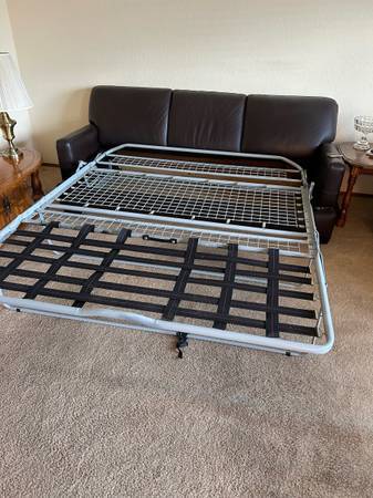 Natuzzi leather couch - $150 (Bellingham)63435792068737123