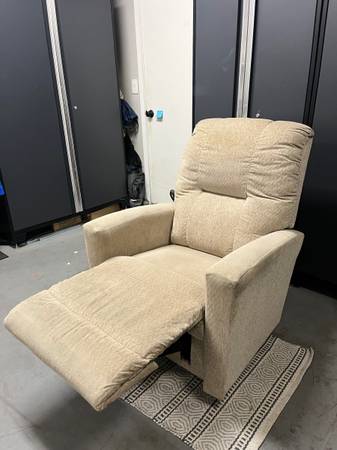 Recliner 1