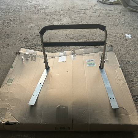 Mistuki Bed Assist Rail 1