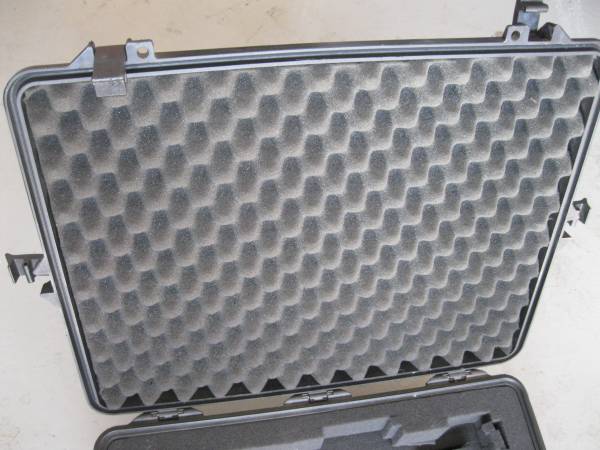 Pelican King Hard Case with Foam, Size 22 x 18 x 8", Nice and Clean - $90 (Brentwood, ca, 94513)63471133702659124