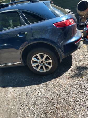 Infinity fx35 2006 3.5 liters AWD parting out 1