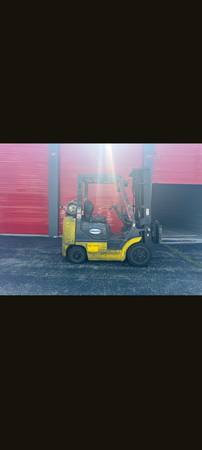 Forklift 1