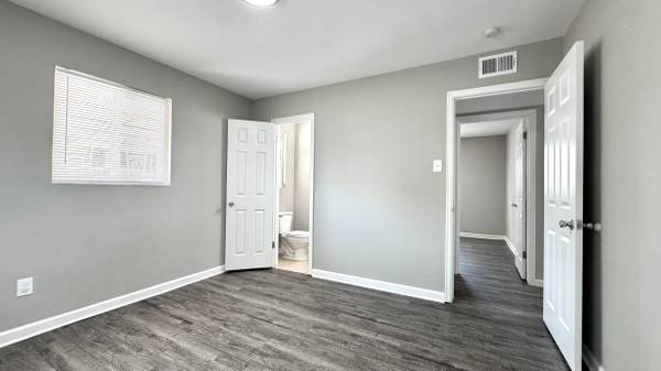 $2,380 / 3br - 1074ft2 - 3 Bedroom 2 Bathroom House in Aurora CO. 911 Zion St #911, Aurora, CO (Aurora)63973358480003123