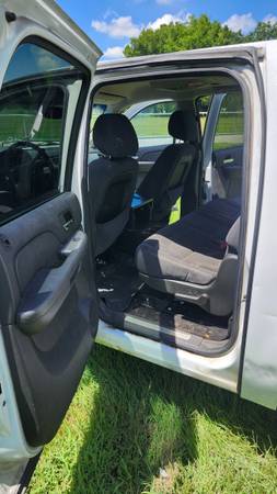 2008 Chevrolet Suburban K2500 - $8,000 (Dallas)63479140206209124