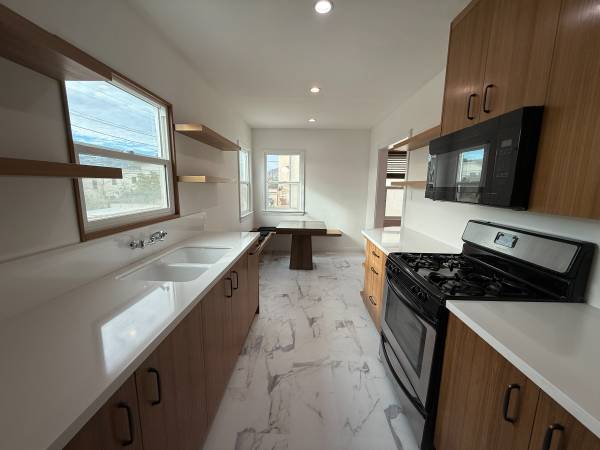 $2,600 / 1br - 810ft2 - UXURY 1+1 PRIME GROVE - CENTRAL A/C, WOOD FL, IN-UNIT W/D, PARKING (The Grove / Los Angeles)63953075838594120