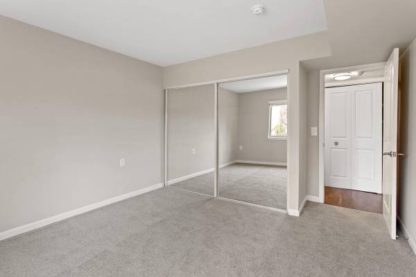 $2,386 / 2br - 1150ft2 - Walk-in Showers, Carpeted Bedrooms, Cable Ready (9705 Clocktower Ln, Columbia, MD)63685908961155122