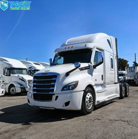 2023 Freightliner Cascadia - 693K Kilometers 1